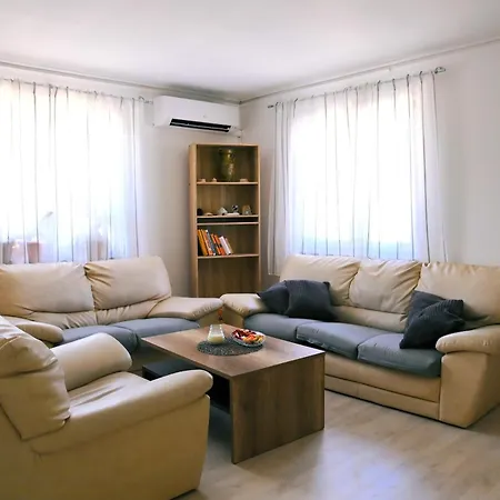 Villa Kuca Za Odmor Mumi Gostinjac